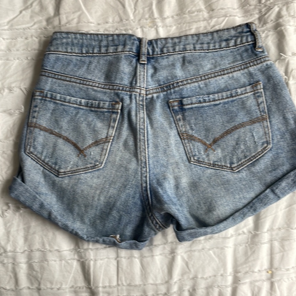 ⭐️ Bullhead High Rise Short with Rips - Picture 2 of 4